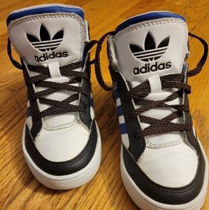 Kids Adidas Sneakers (Size 11K)